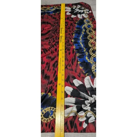Gianni Versace Beautiful Silk Scarf Square Corner Feathers Design Red
